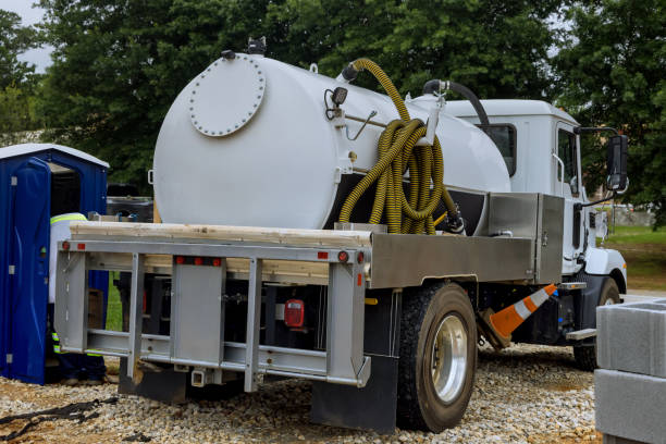 Portable Toilet Options We Offer in Lowell, IN